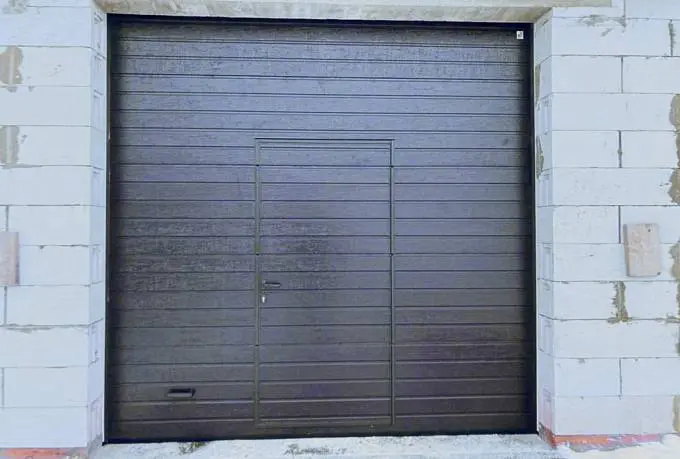 Секционные гаражные ворота «Hormann»